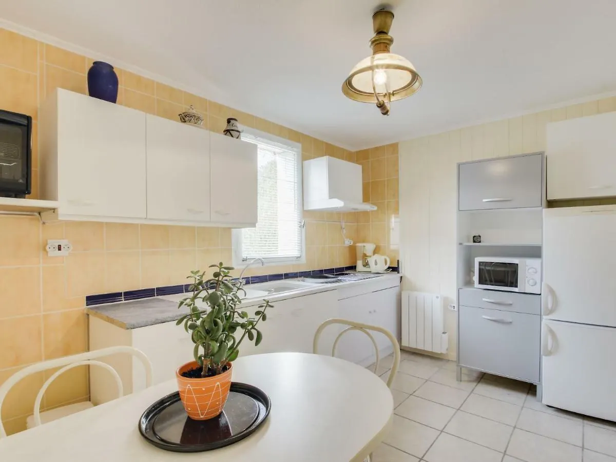 Studio Les Genets By Interhome La Richardais 0*,  Frankrig